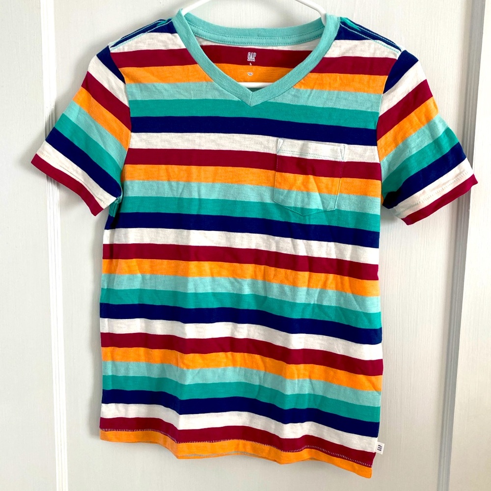 GAP Kids Rainbow Stripe V-Neck Pocket Tee Girls Large‎ NWT
